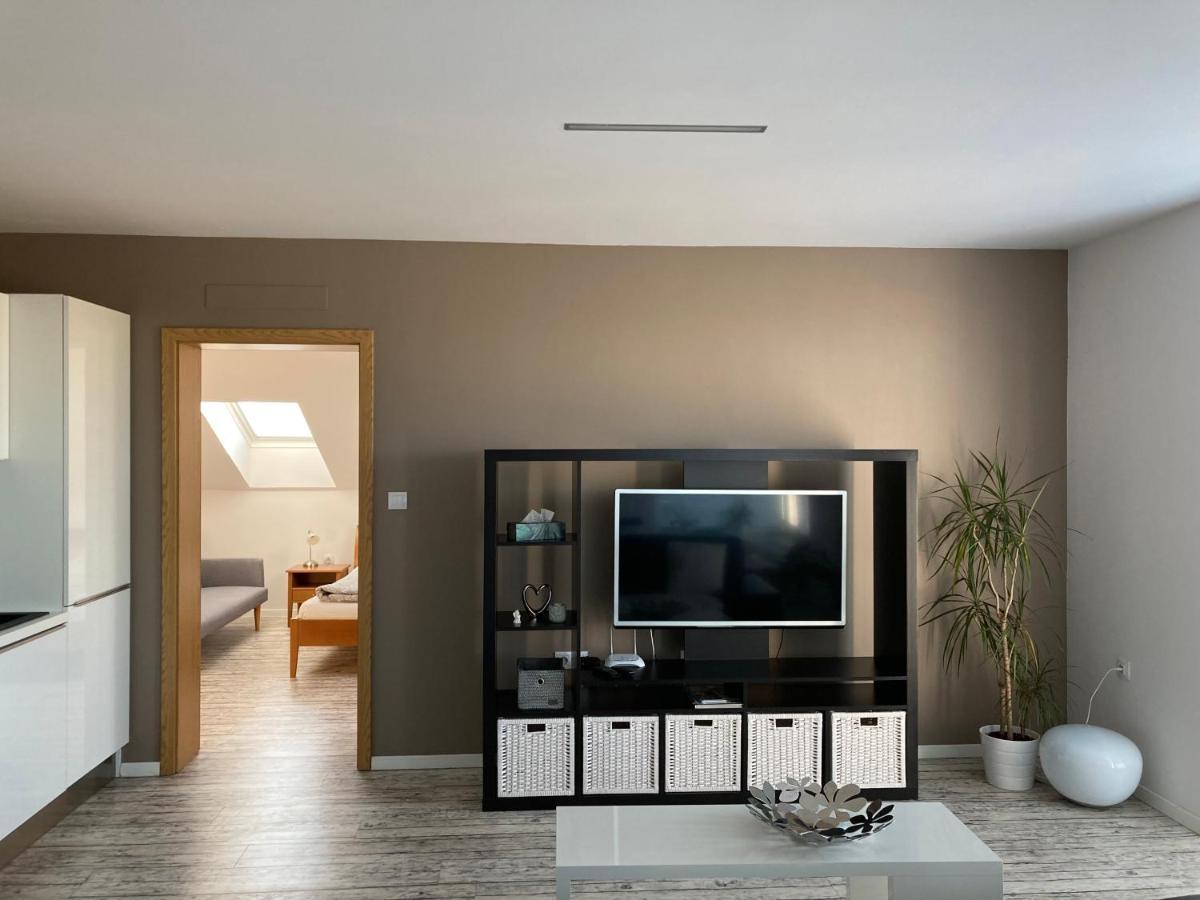 Apartment Husova 波杰布拉迪 外观 照片